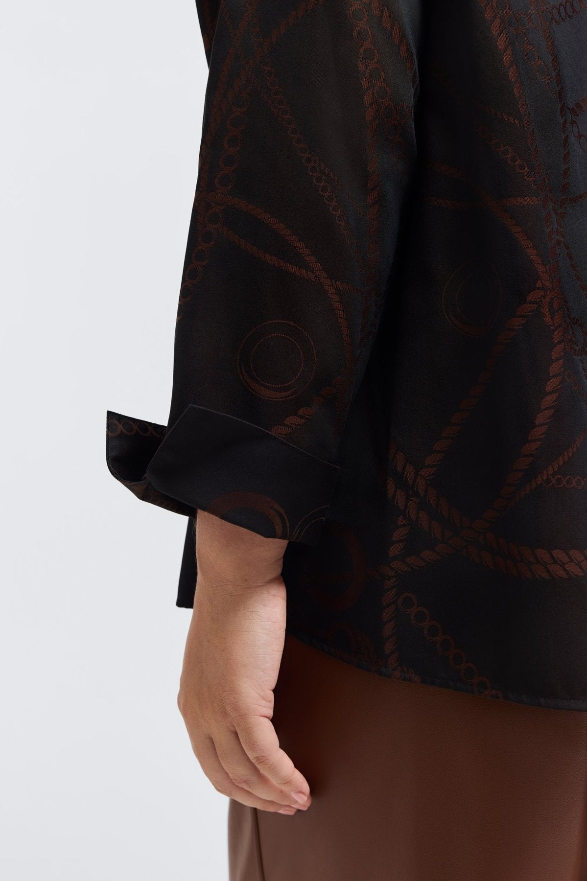 Agnes Plus Chain Stripe Jacquard Long Sleeve Popover Shirt