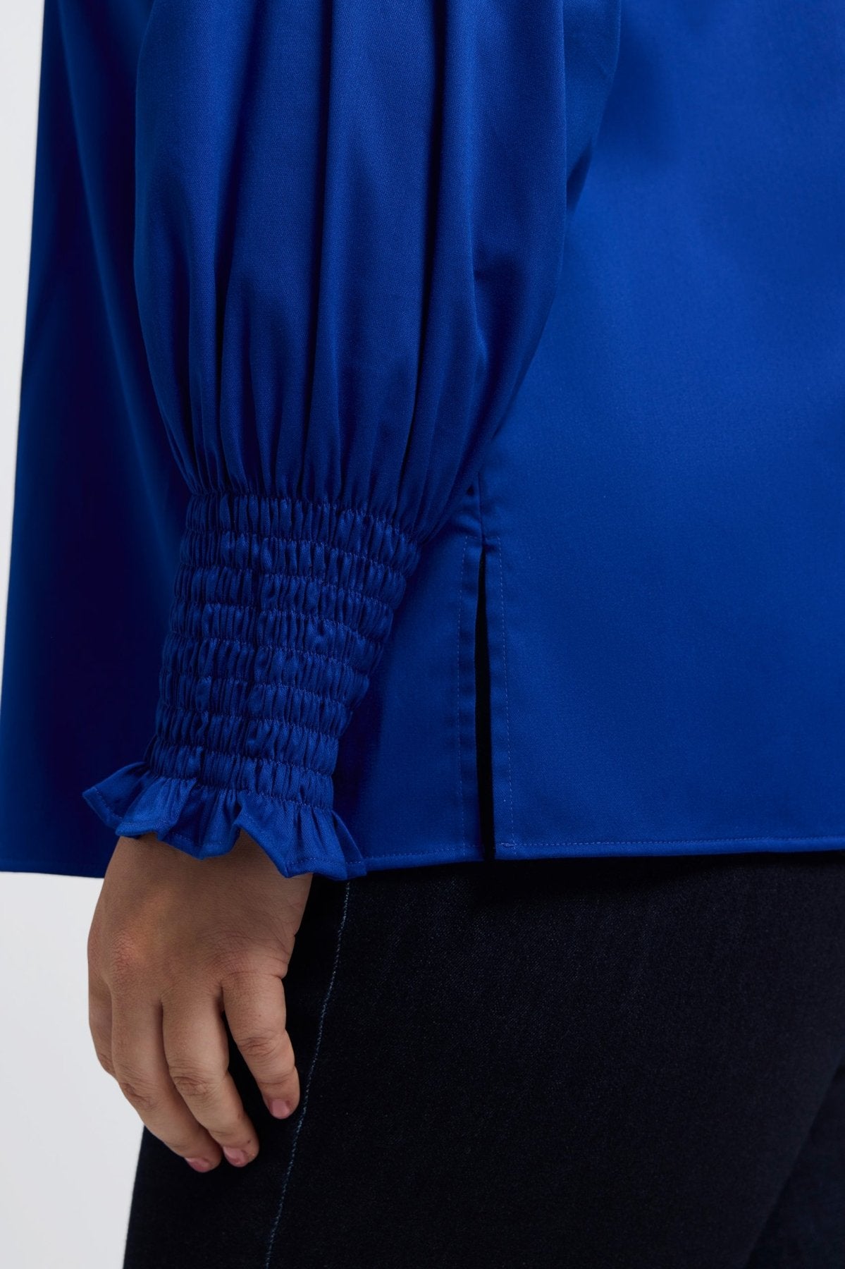 Avril Plus Stretch Matte Sateen Long Sleeve Shirt