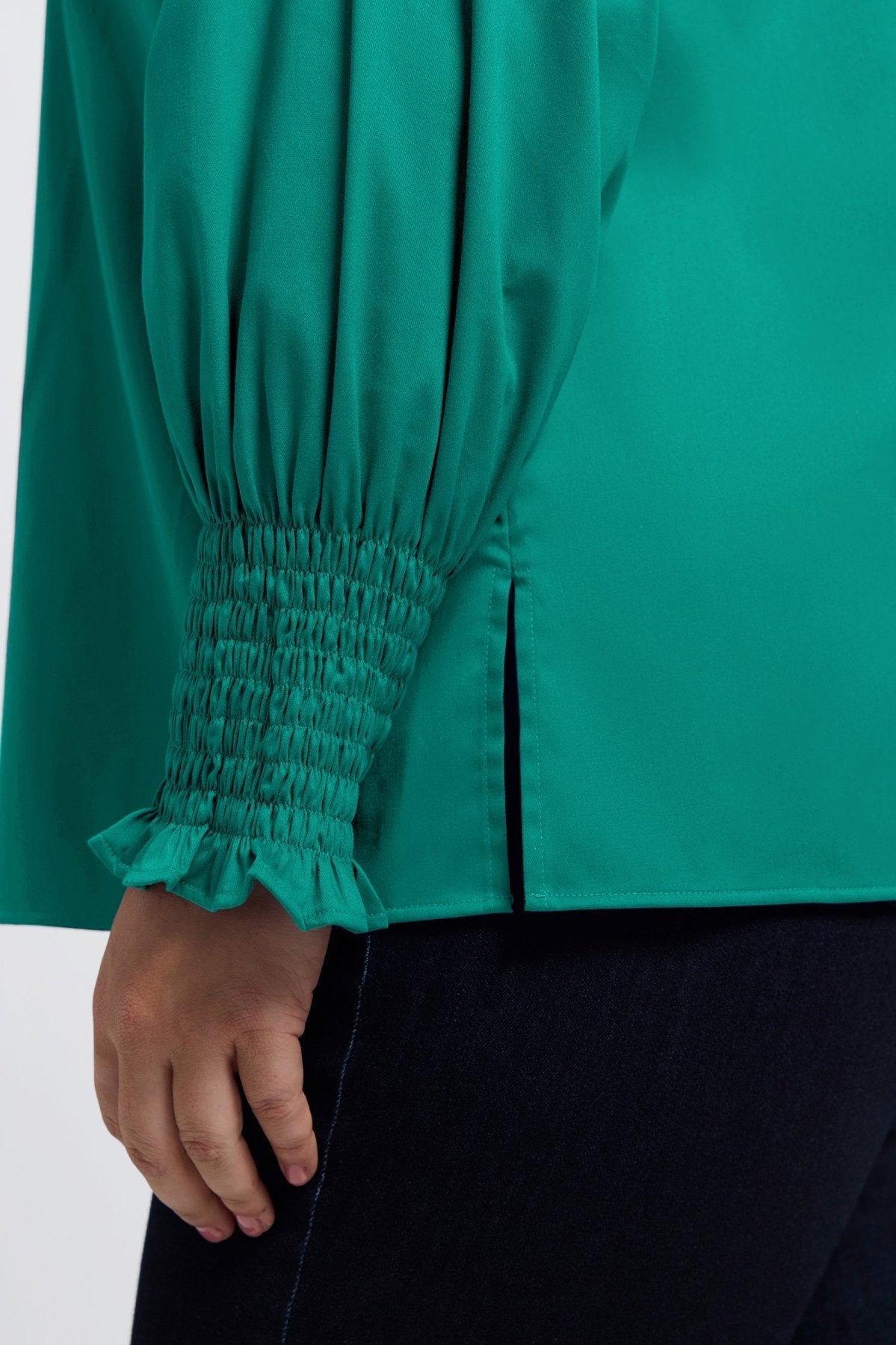 Avril Plus Stretch Matte Sateen Long Sleeve Shirt