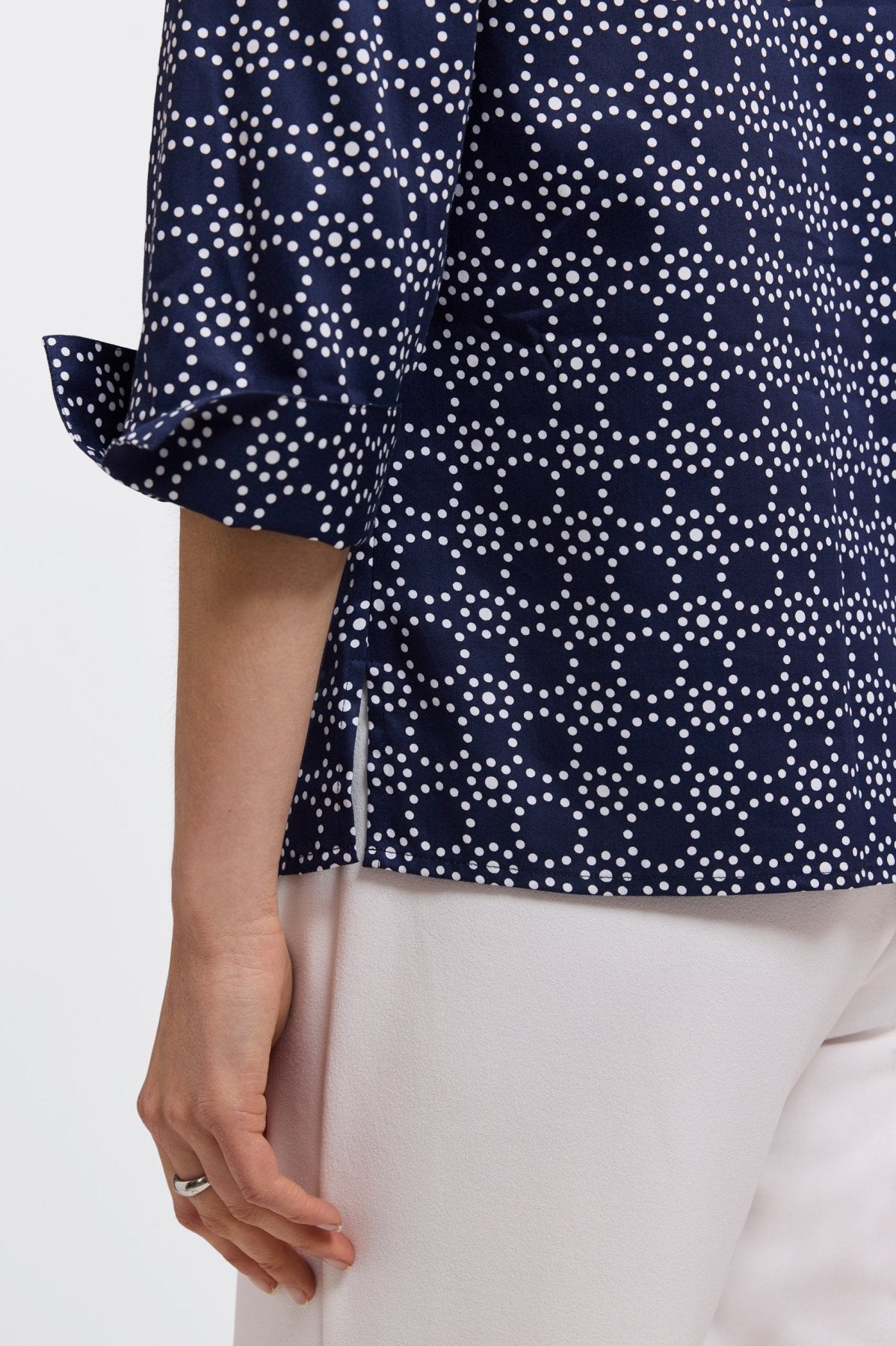 Tammy Geo Circles 3/4 Sleeve Popover Shirt