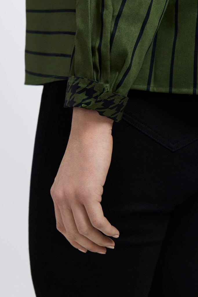 #color_basil & black