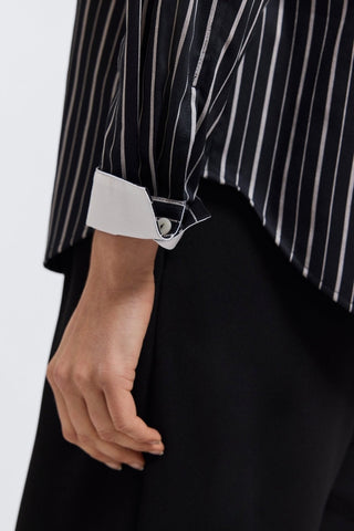 #color_black & white wide stripe